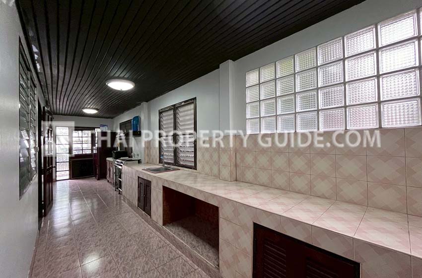 House with Shared Pool in Srinakarin 